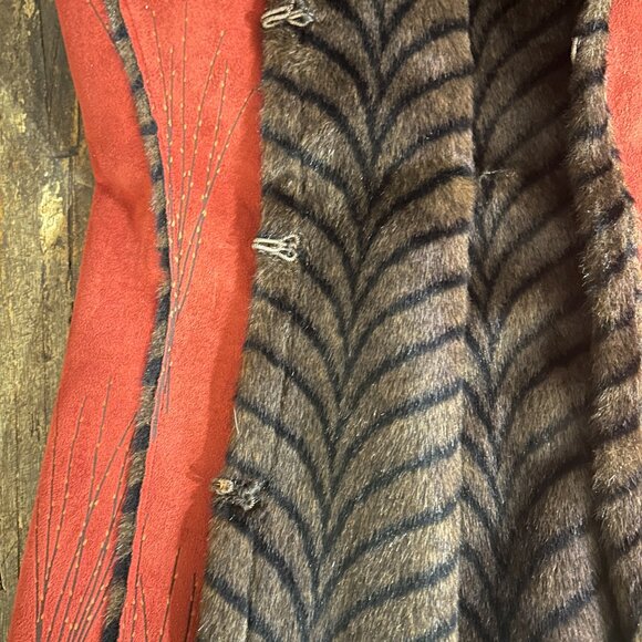 Vintage Robert Kitchen Rust Faux Suede Vest Faux Fur Lining Made in Canada Sz L - Picture 5 of 6